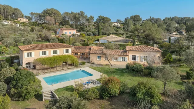 Villa in Roquefort Les Pins, French Riviera