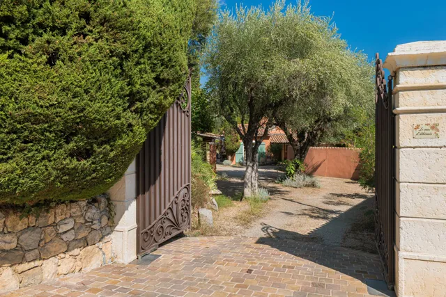 Villa in Grasse, French Riviera
