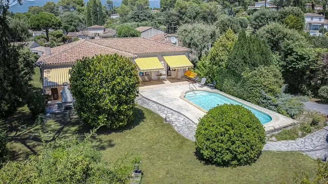 Villa in Roquefort Les Pins, French Riviera