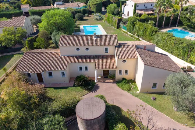 Villa in Antibes, French Riviera