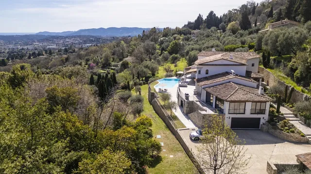 Villa in Chateauneuf Grasse, French Riviera