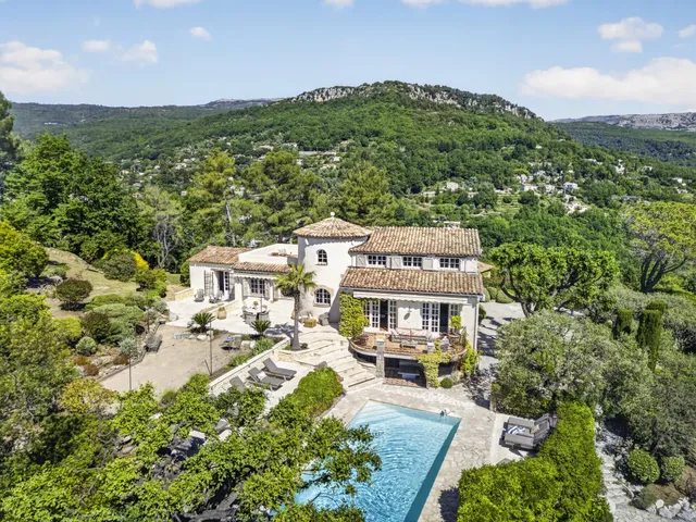 Villa in Chateauneuf Grasse, French Riviera