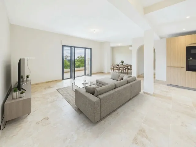 Villa in Tourrettes Sur Loup, French Riviera