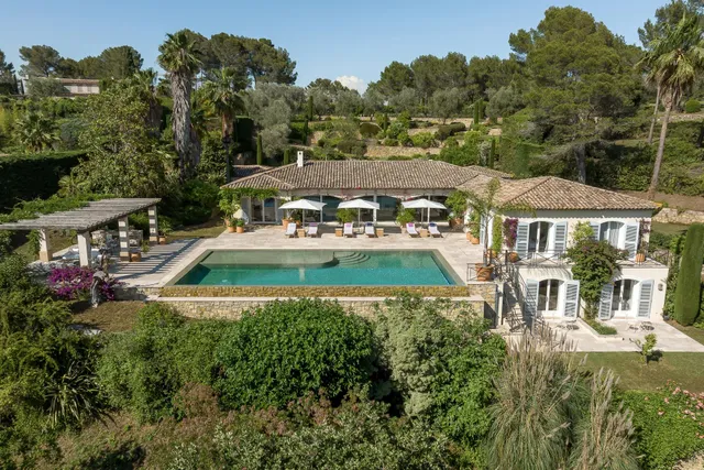 Villa in Mouans Sartoux, French Riviera