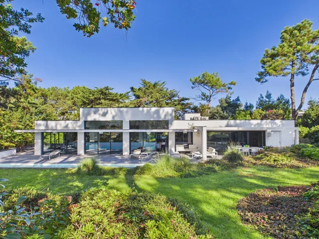 House for Sale in Anglet Chiberta | Golf & Beaches Within Walking Distance | PRESTANT