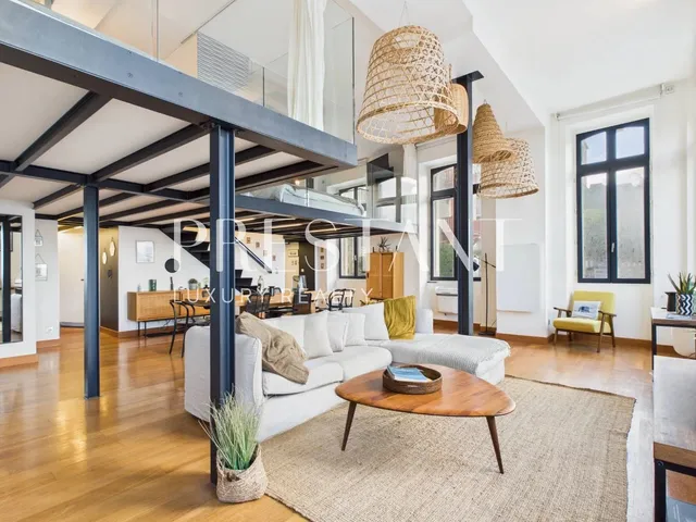 Biarritz – A Loft Oriented Towards the Ocean