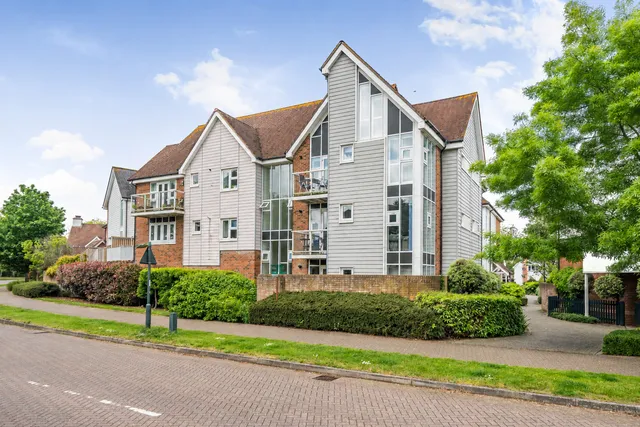 6 Niagara Close, West Malling ME19 4HR