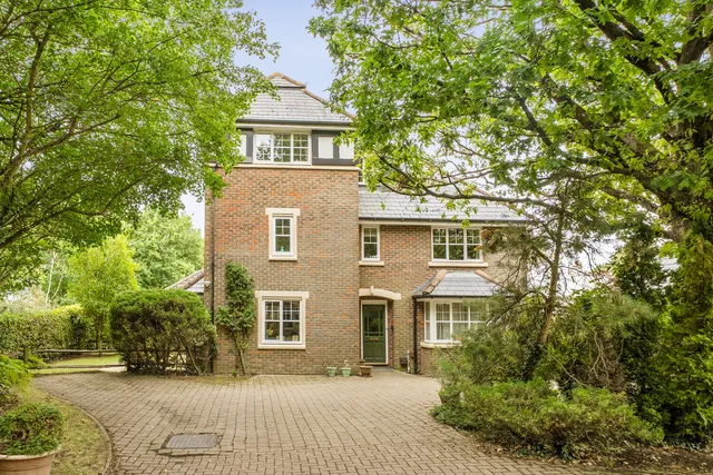 7 Montfort Drive, West Malling ME19 4EG