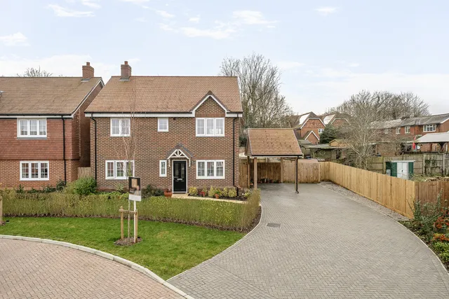 4 Keyworths Crescent, West Malling ME19 4XU