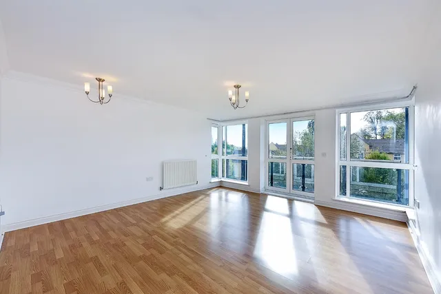 Axiom Apartments, 42 Sparkes Close, Bromley BR2