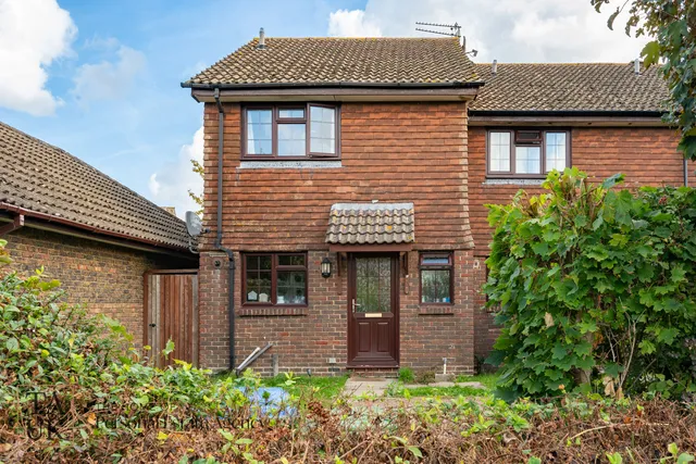 20 Cootham Green, Pulborough RH20 4JW