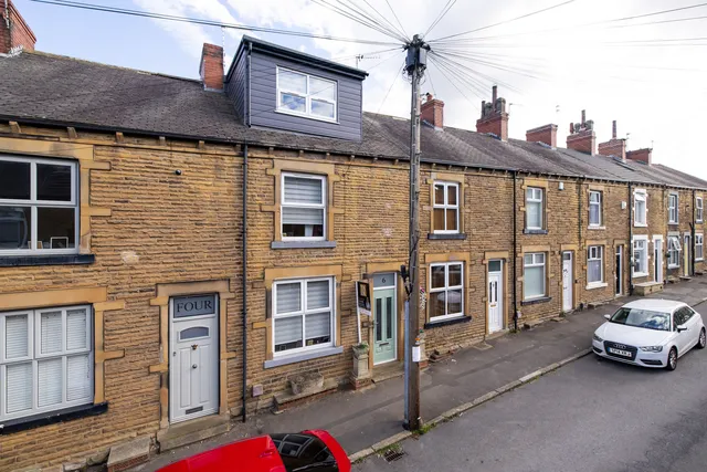 6 Pawson Street, Wakefield WF3 3BH