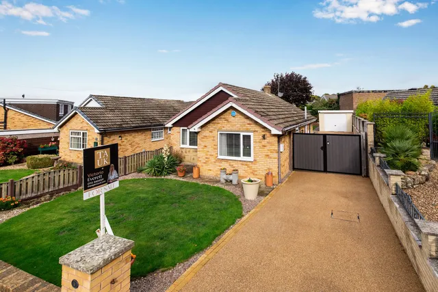 9 Parkfield Close, Leeds LS25 7PL