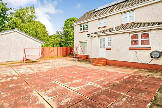24 Alloway Grove, Paisley PA2 7DQ
