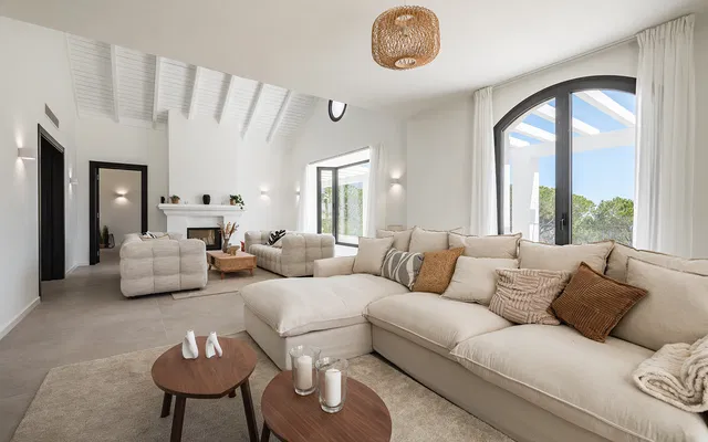 Villa in Benahavis, Malaga