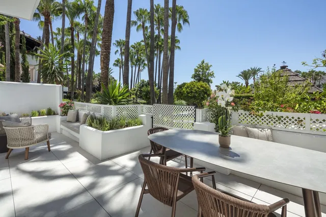Ground Floor Apartment in Marbella Golden Mile, Malaga