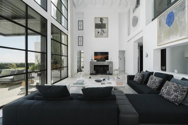 Villa in Benahavis, Malaga