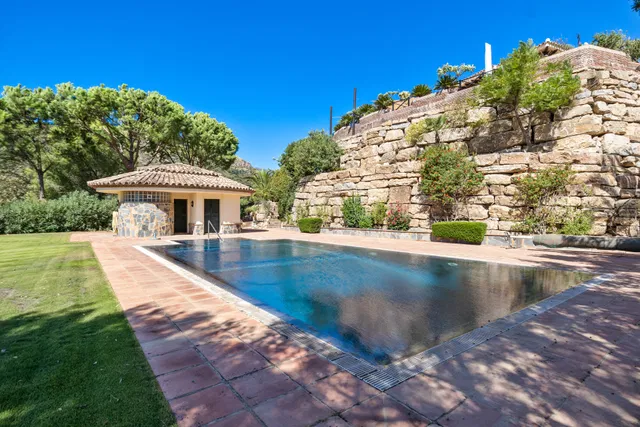 Villa in Benahavis, Malaga