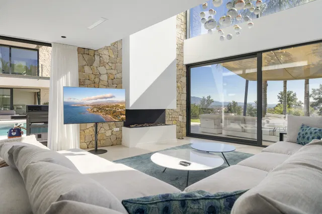 Villa in Benahavis, Malaga