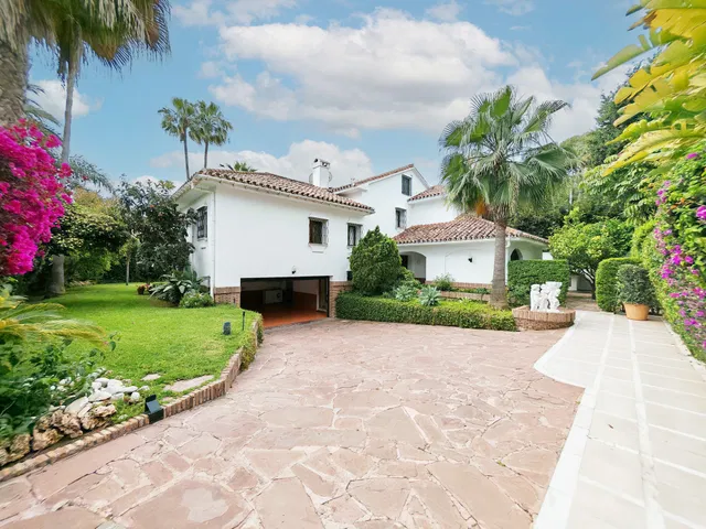 Villa in Marbella Este, Malaga