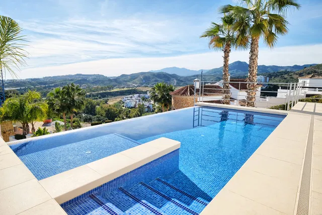 Villa in Benahavis, Malaga