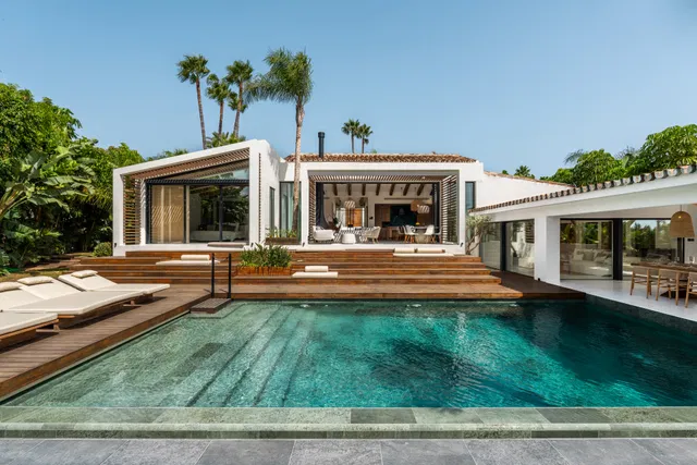 Villa in Nueva Andalucia, Malaga