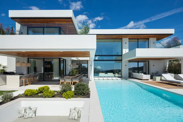 Villa in Benahavis, Malaga