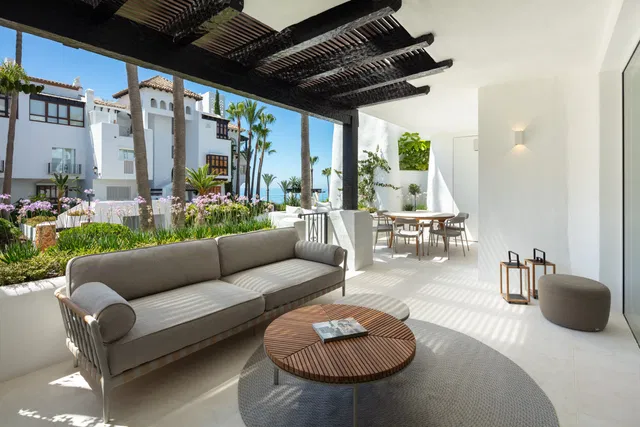 Apartment in Marbella Golden Mile, Malaga