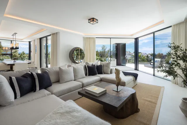 Villa in Benahavis, Malaga