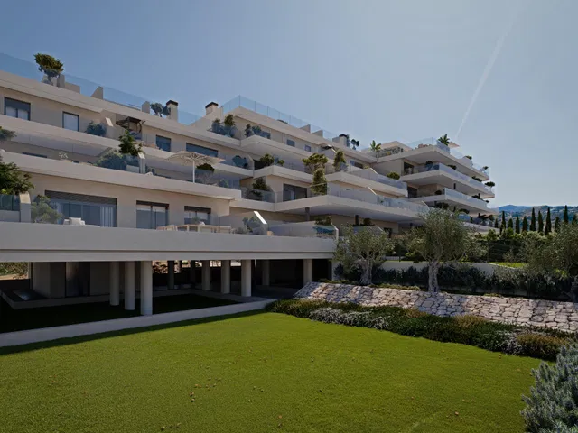 Ground Floor Apartment in Estepona, Malaga