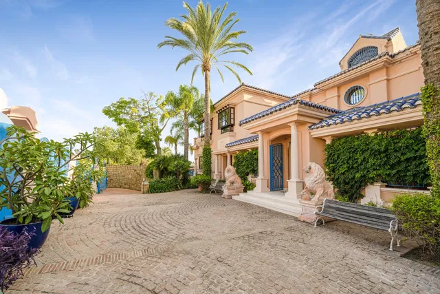 Villa in Marbella, Malaga