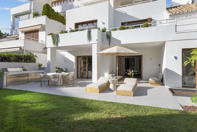 Duplex in Nueva Andalucia, Malaga
