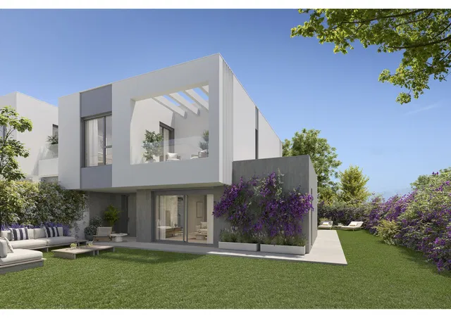 Town House in Marbella Este, Malaga