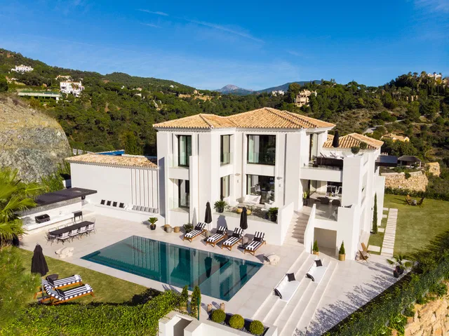 Villa in Benahavis, Malaga