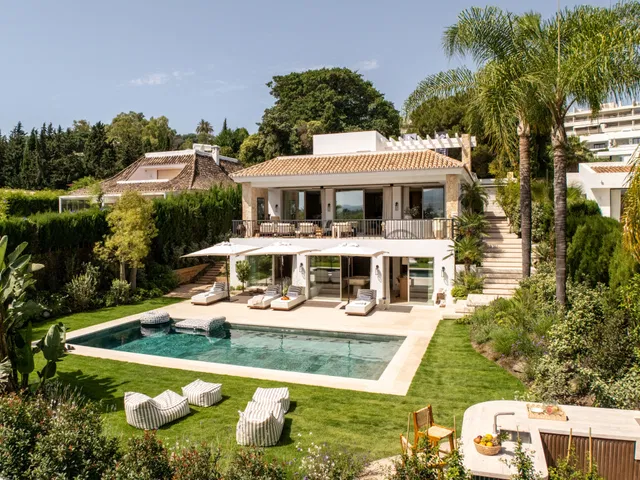 Villa in Nueva Andalucia, Malaga