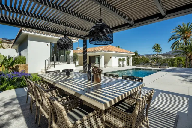 Villa in Nueva Andalucia, Malaga