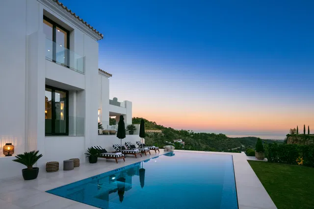 Villa in Benahavis, Malaga