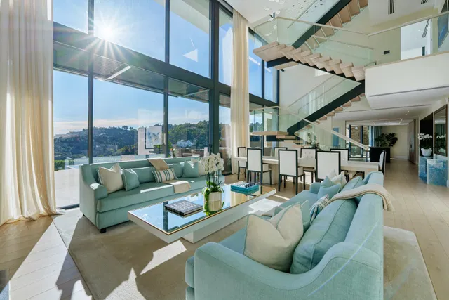 Villa in Benahavis, Malaga