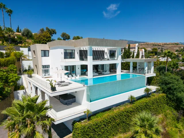 Villa in Estepona, Malaga