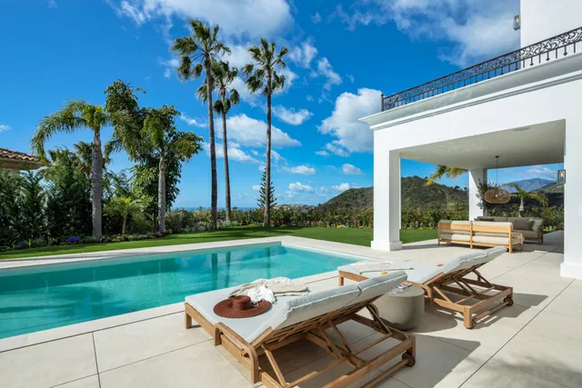 Villa in Benahavis, Malaga