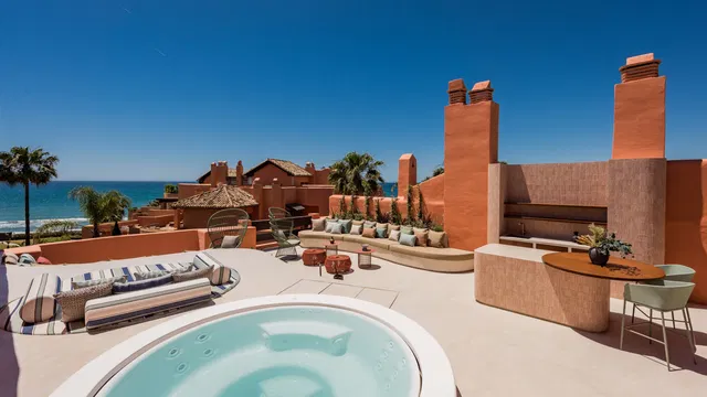 Penthouse in Marbella Este, Malaga