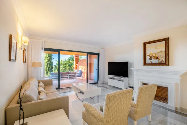 Apartment in Benahavis, Malaga