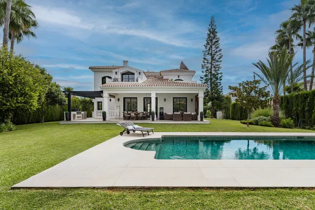 Villa in San Pedro de Alcantara, Malaga
