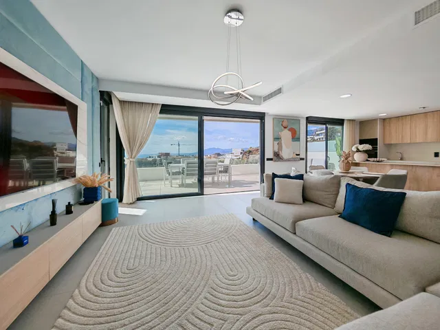 Duplex Penthouse in Marbella Este, Malaga