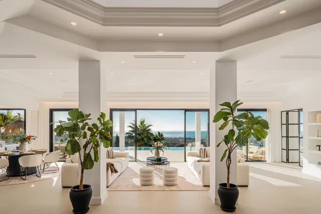 Villa in Benahavis, Malaga
