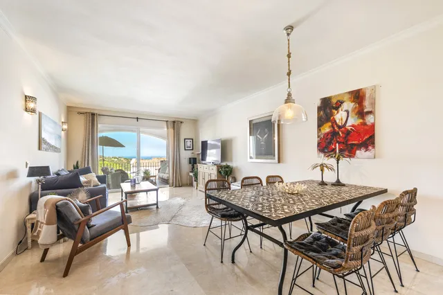 Apartment in Benahavis, Malaga