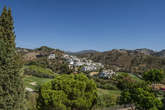 Penthouse in Benahavis, Malaga