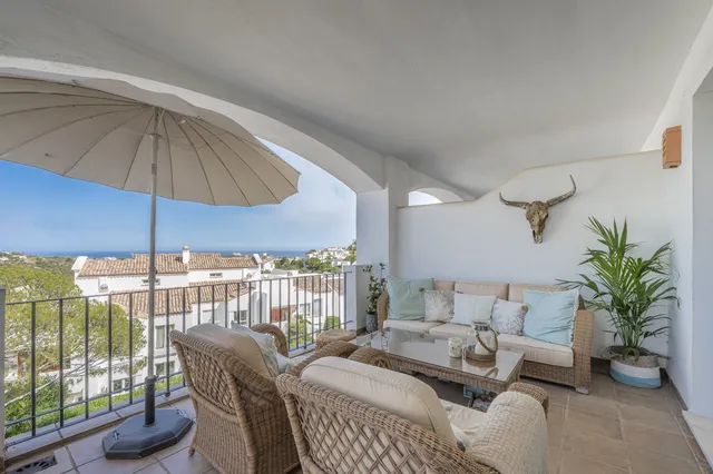 Apartment in Benahavis, Malaga