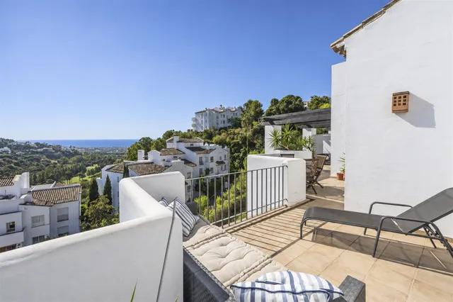 Penthouse in Benahavis, Malaga