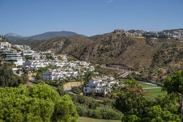 Penthouse in Benahavis, Malaga